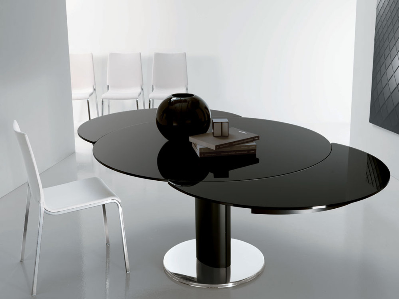 Bontempi Casa Giro Extendable Dining Table by Enio Calosi & Amedeo De Maria