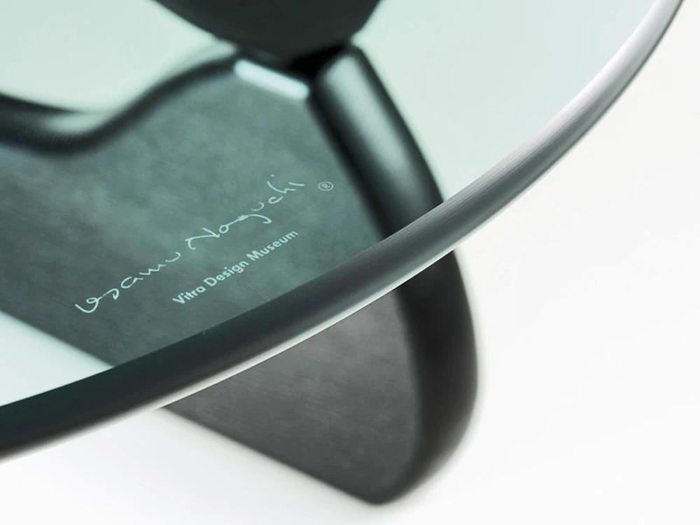 Vitra Noguchi Coffee Table by Isamu Noguchi