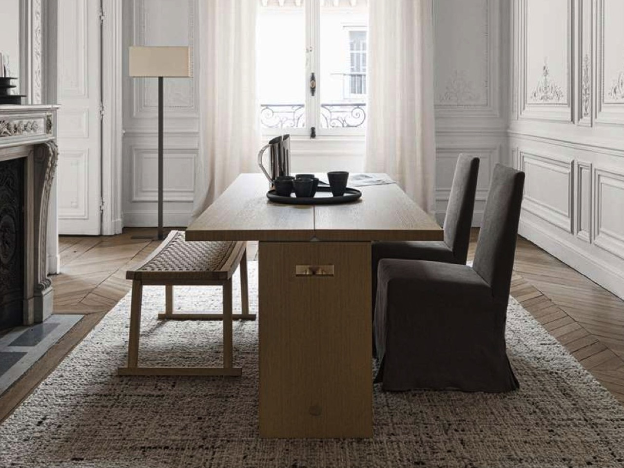Maxalto Cuma Extendable Dining Table by Antonio Citterio