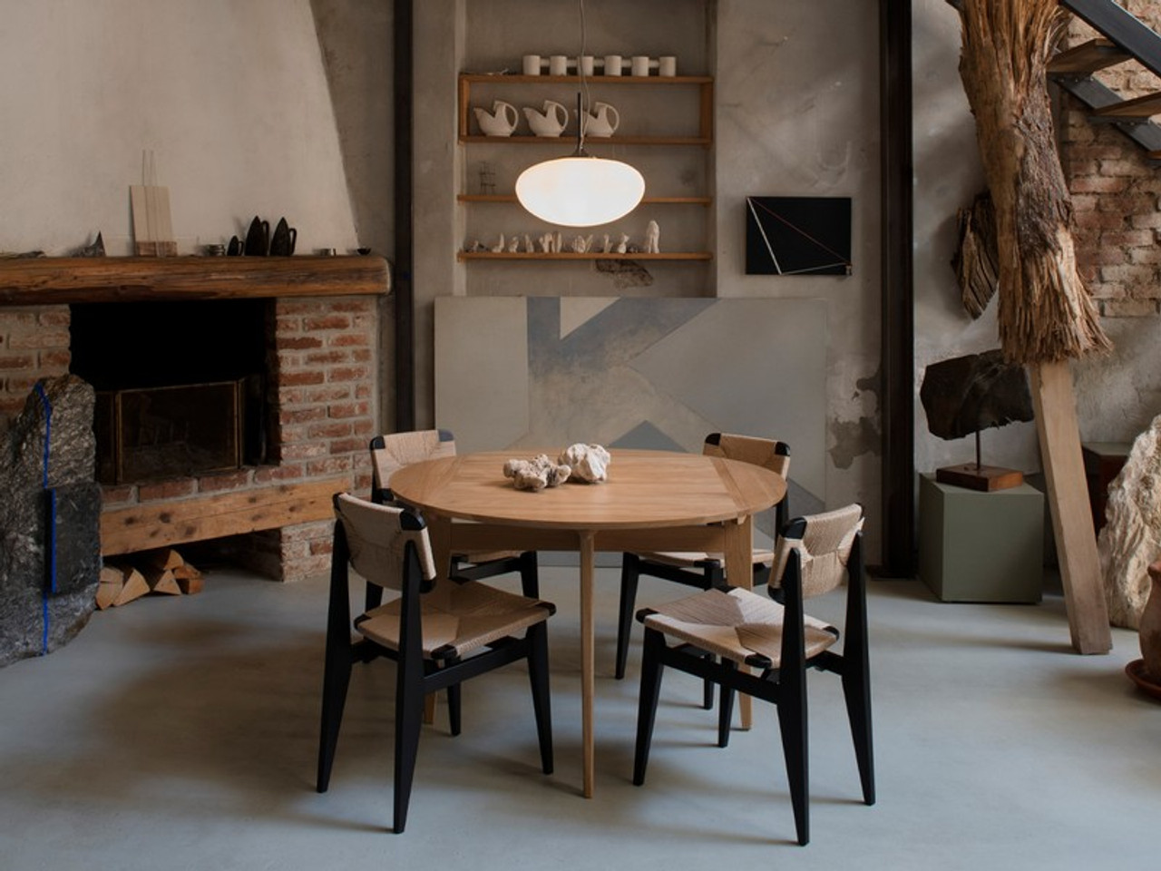 B-Table Dining Table - Pivoting Extendable Top