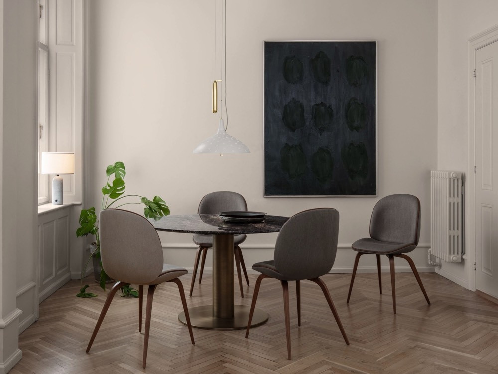 Gubi 2.0 Round Dining Table - Marble