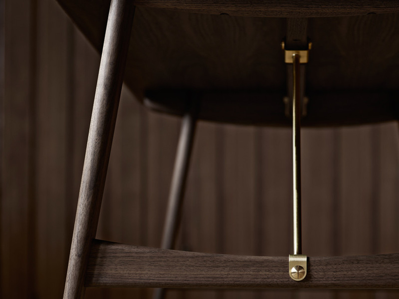 BM1160 Hunting Table