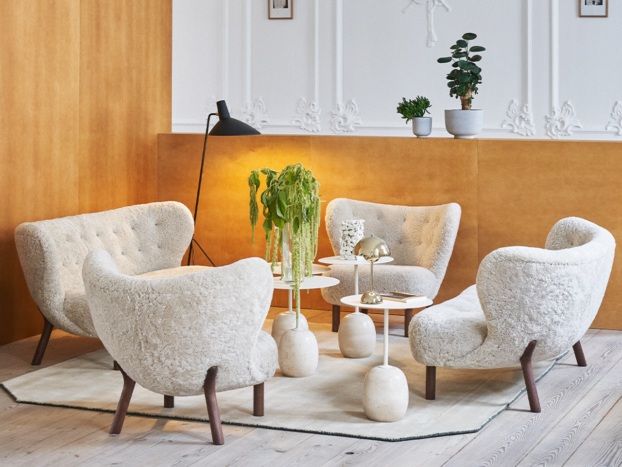 Tripod HM8 Floor Lamp