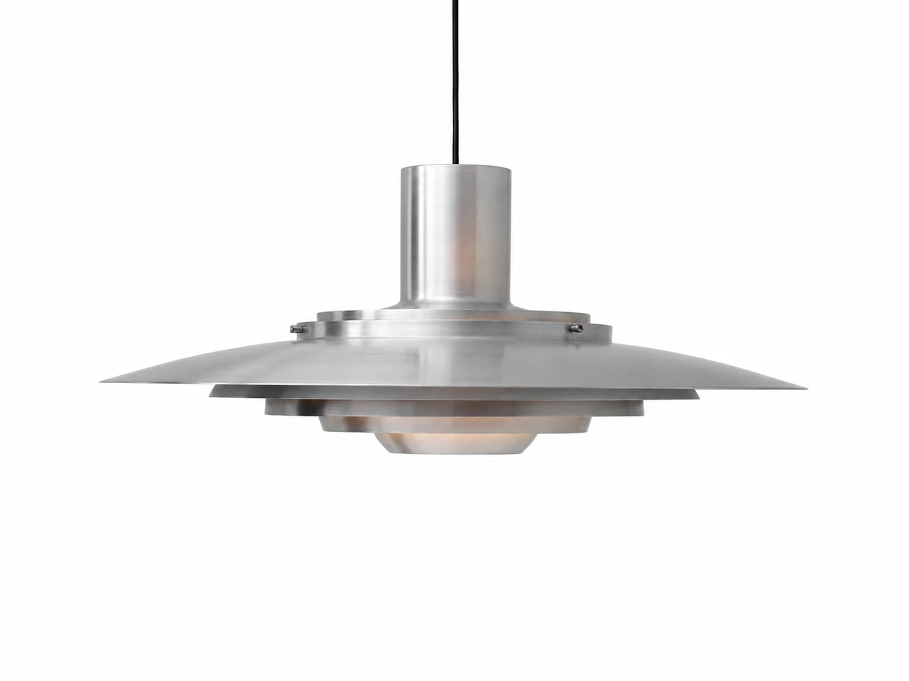 P376 Pendant Light
