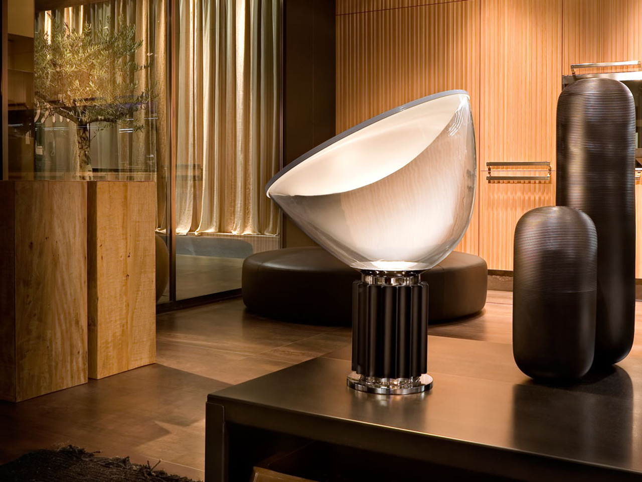 Flos Taccia Table Lamp by Achille & Pier Giacomo Castiglioni