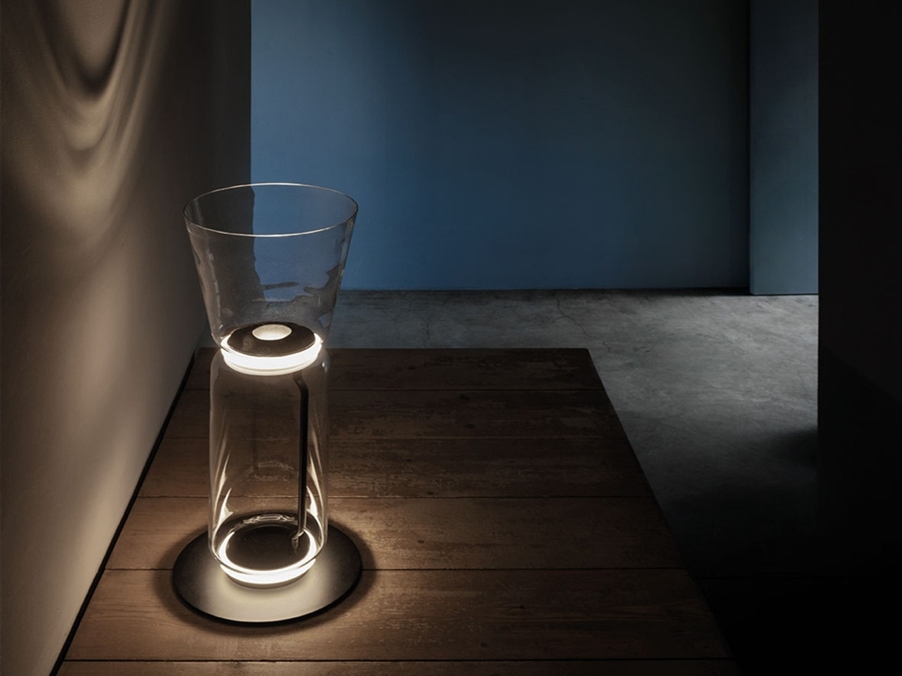 Noctambule Floor Lamps With Cone
