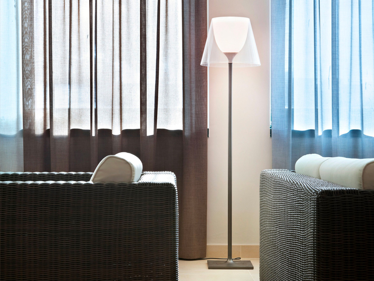 KTribe F2 Floor Lamp