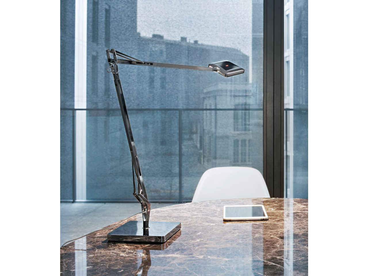 Flos Kelvin Edge Table Lamp by Antonio Citterio