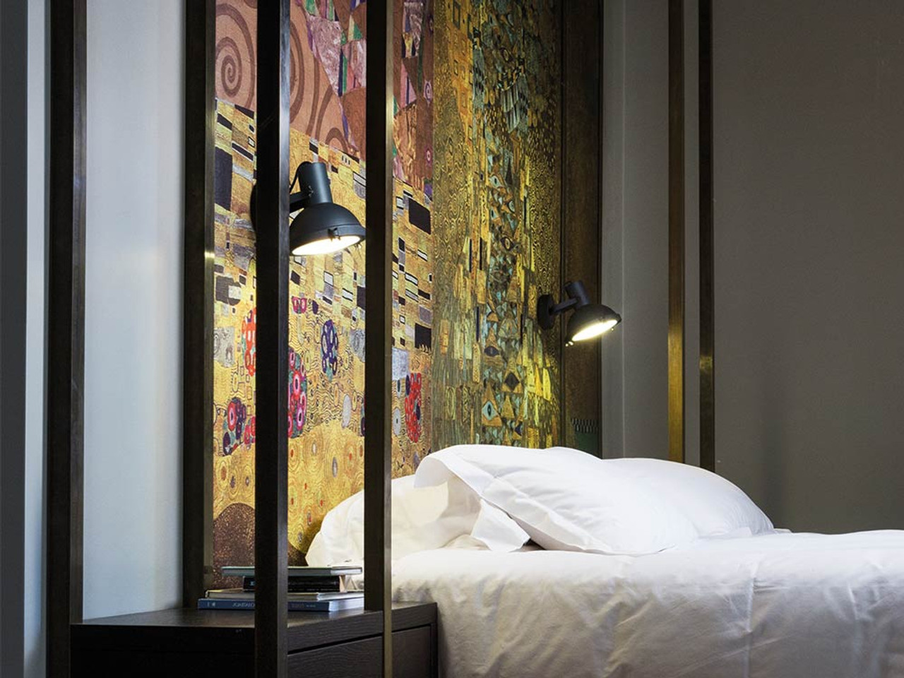 Nemo Projecteur 165 Wall/ Ceiling Light by Le Corbusier- Lifestyle Image