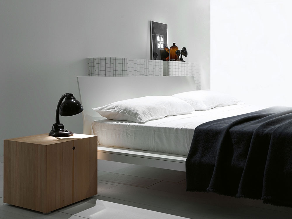 Porro Offshore Bedside Table by Piero Lissoni