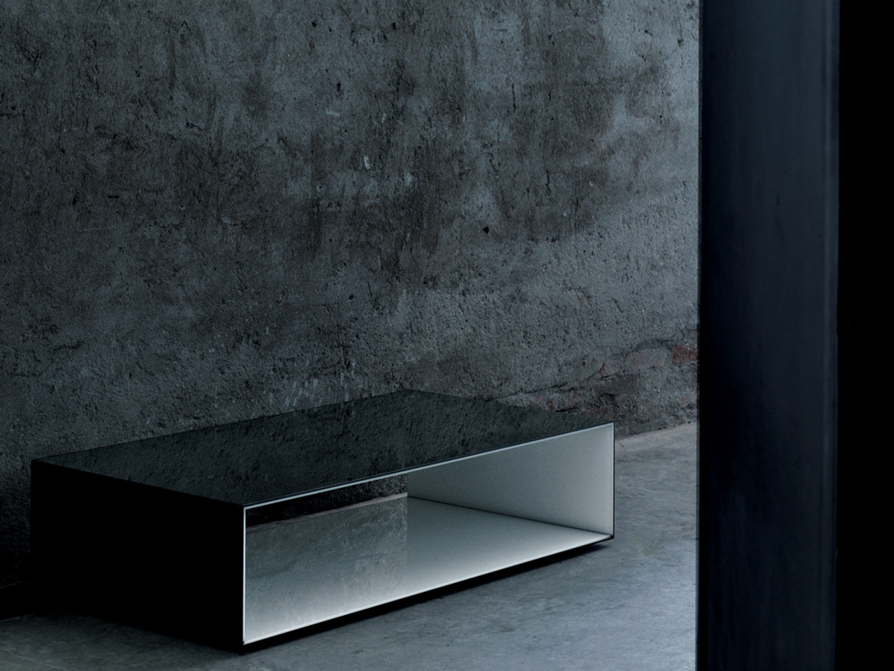 Glas Italia Si02 Tunnel Coffee Table by Piero Lissoni, Mark Krusin and Carlo Tamborini