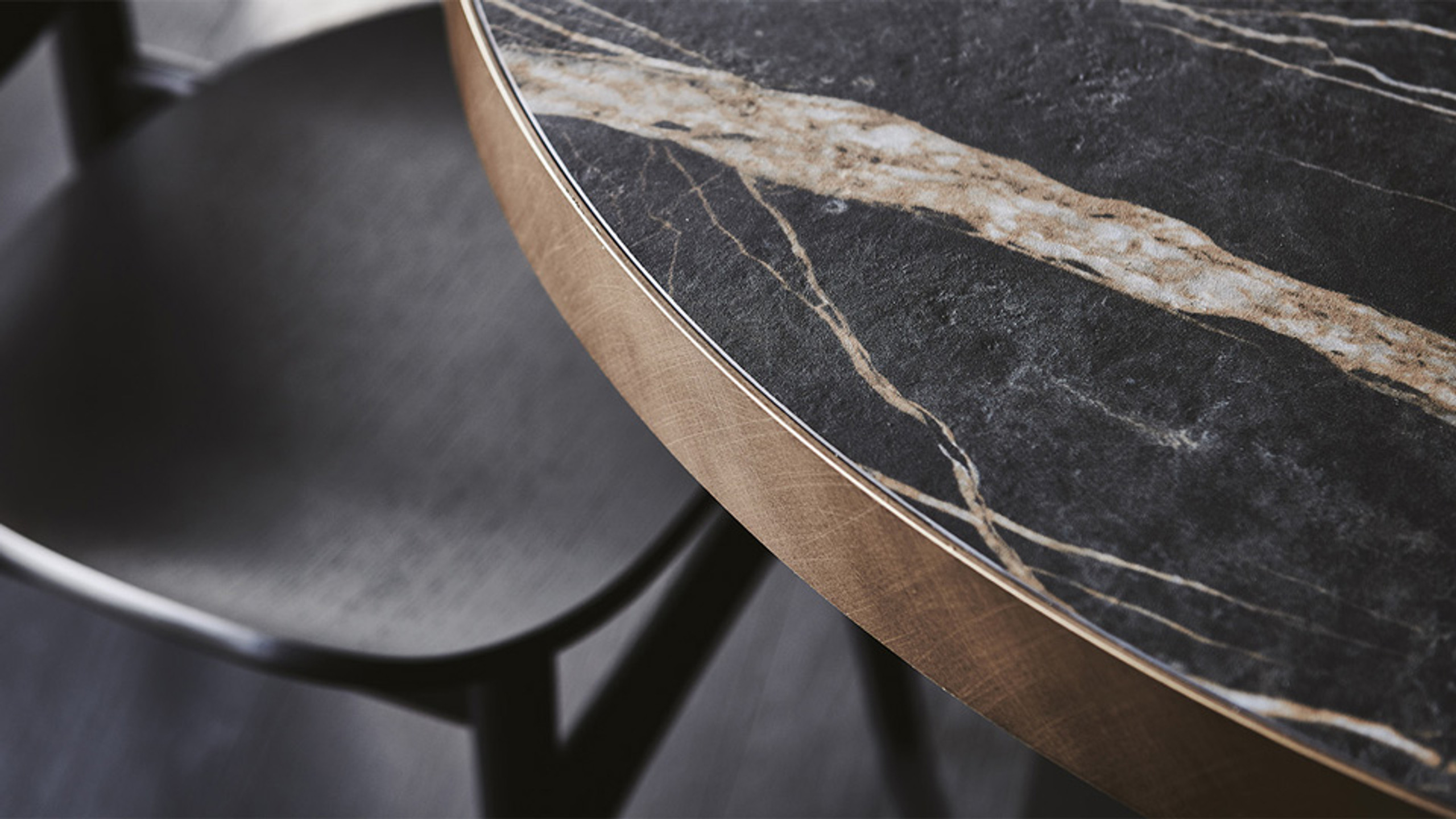 Autumn Sale Highlights – The Perfect Modern Dining Table for Your Space Autumn Sale Highlights – The Perfect Modern Dining Table for Your Space