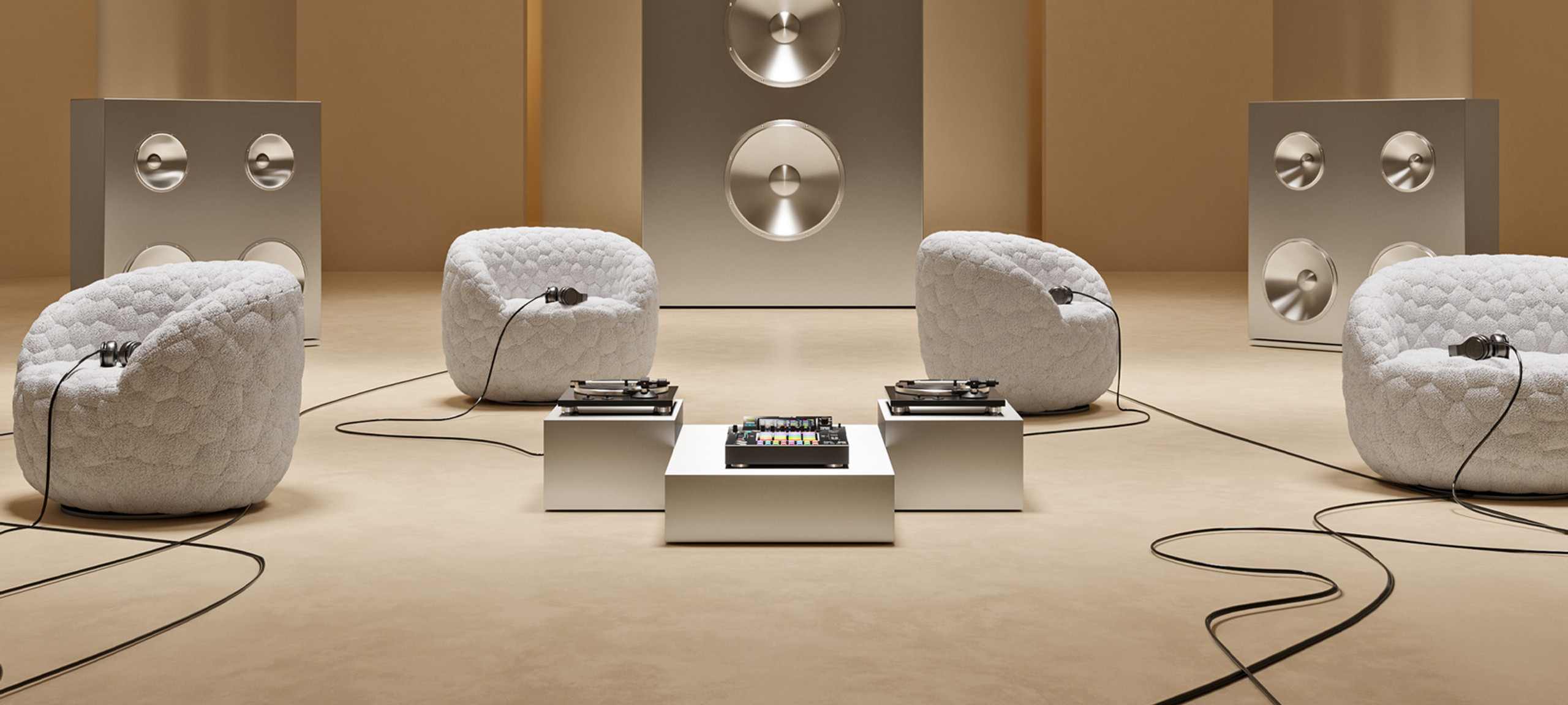 Moooi x Robbie Williams: The Introvert Chair