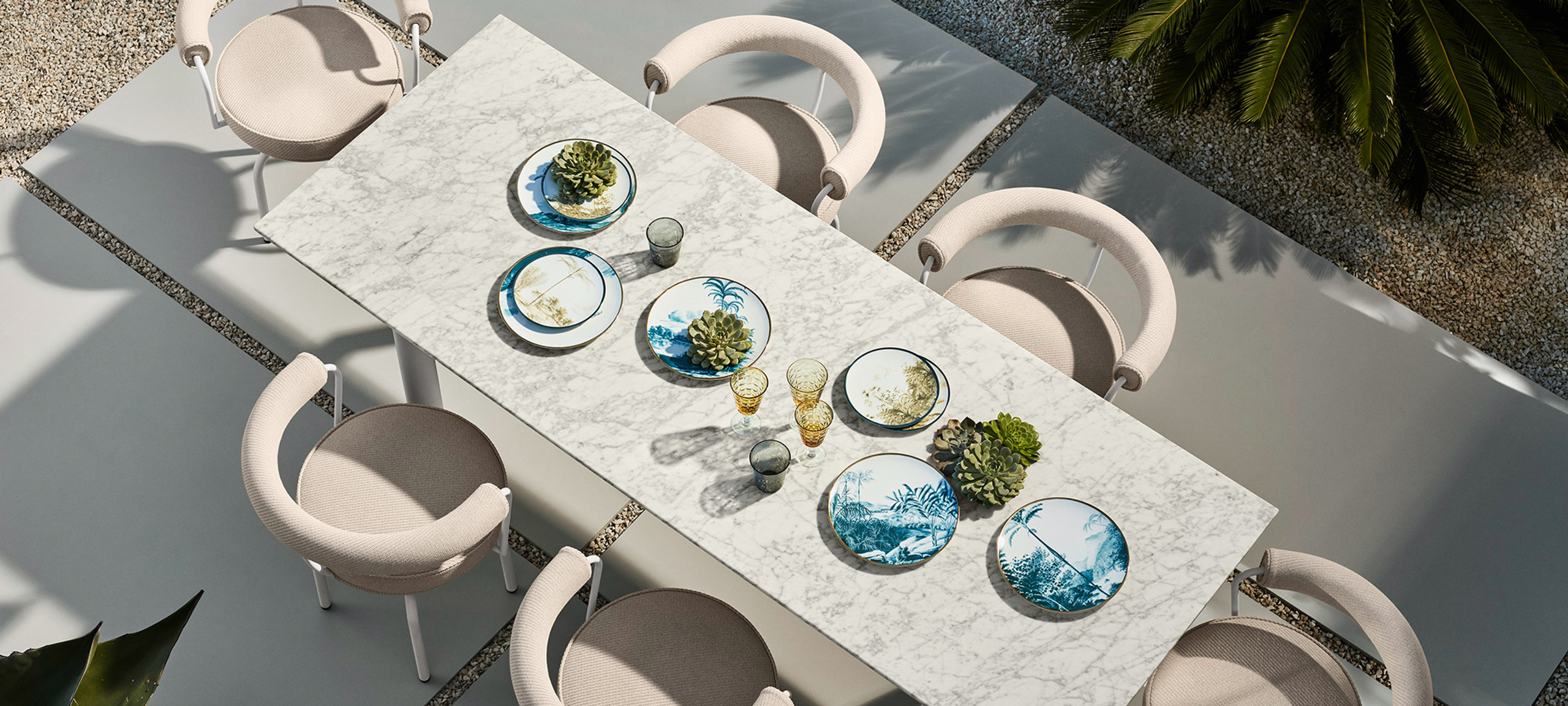 Inside Out: Iconic Designs Go Alfresco Inside Out: Iconic Designs Go Alfresco