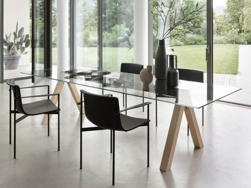 Sesto Dining Table