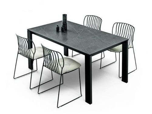 Tom Extendable Dining Table