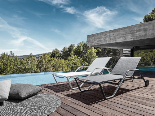 180 Outdoor Stacking Lounger 