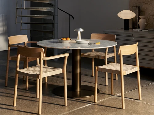 In Between SK20 Dining Table