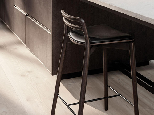 VIPP484 Cabin Counter Stool