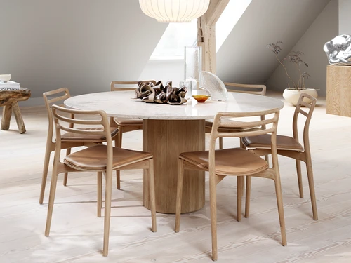 VIPP494 Cabin Round Table