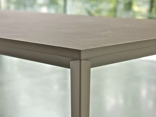 Echo In Dining Table - Extendable