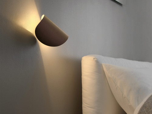 IO Wall Lamp