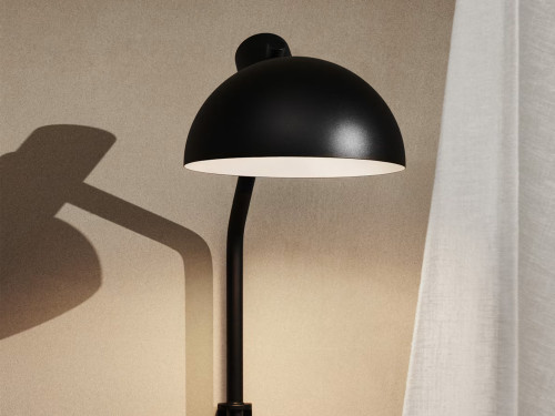 MO300 Wall Light