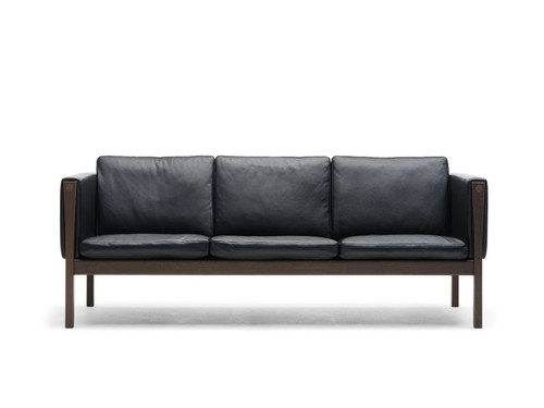 Carl Hansen CH163 Sofa by Hans J.Wegner 