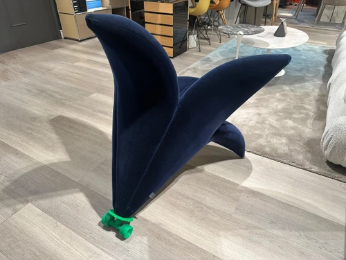 Getsuen Armchair - Blue Velvet 