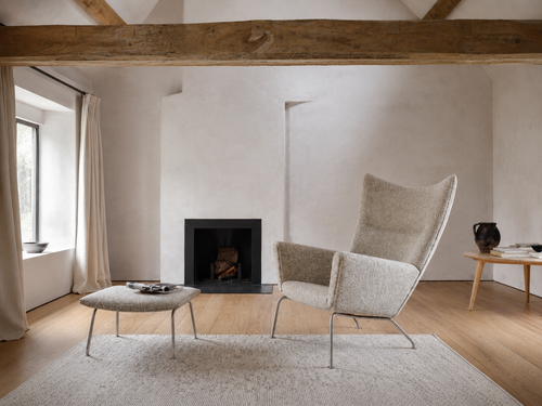 CH445 Wing Chair