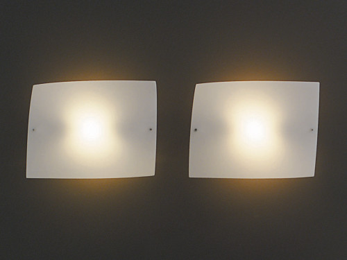 Foscarini Folio Wall Light by Urbinati Ricci & Vecchiato Foscarini Folio Wall Light by Urbinati Ricci & Vecchiato
