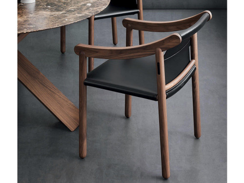 Cassina 905 Dining Chair