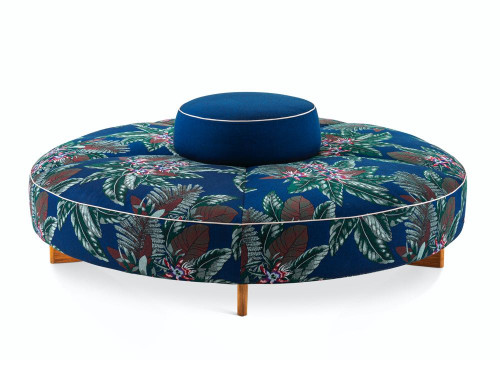 Cassina Sail Out Ottoman by Rodolfo Dordoni 