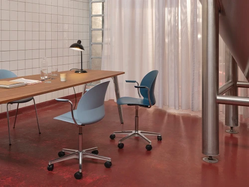 N02 Recycled Swivel Office Chair