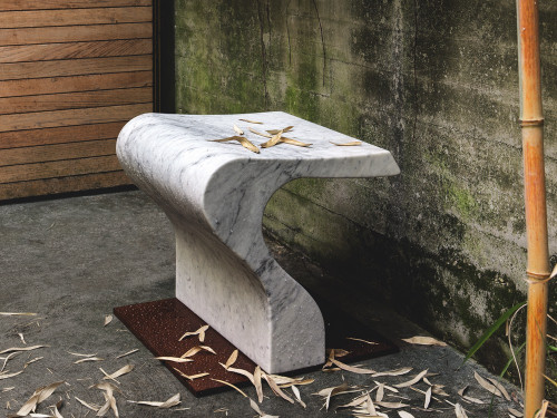 Agapecasa Clizia Bench by Angelo Mangiarotti 