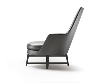 Guscioalto Armchair