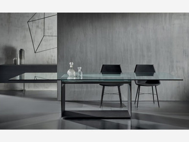 Glimm Dining Table