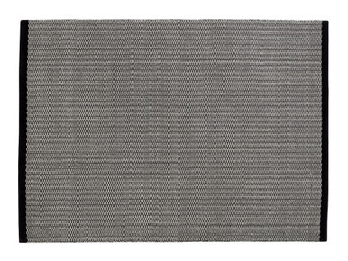 Gro Rug Black/Off White - Quickship