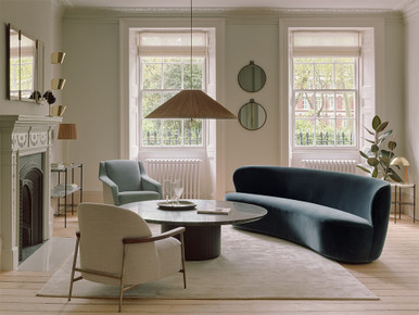 Stay Oval Sofa