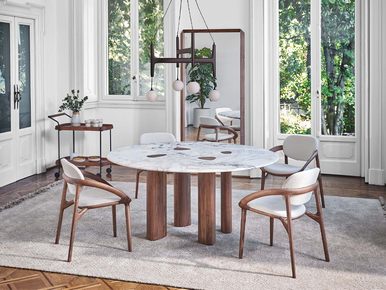 Oswood Round Table