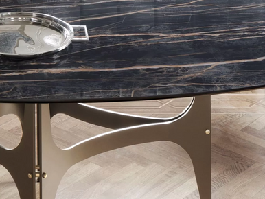 Universe Oval Dining Table