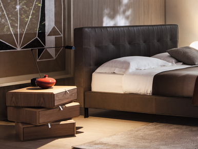 Teorema Bedside Table