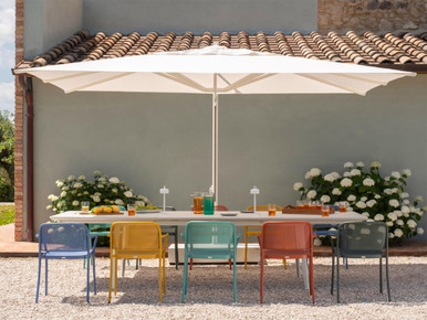 Plus4 Outdoor Extendable Table