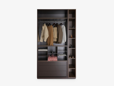 Todana Walk In Closet