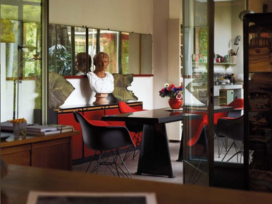 Trapeze Dining Table