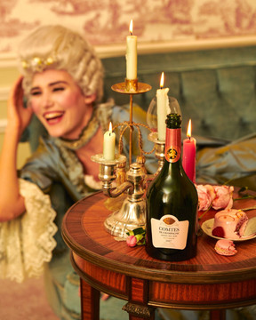 Taittinger Comtes de Champagne Rose Brut Champagne 2011
