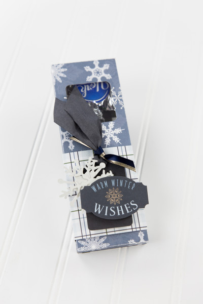 Snowflake Treat Box With Tag and Snowflake 3D SVG Cut File