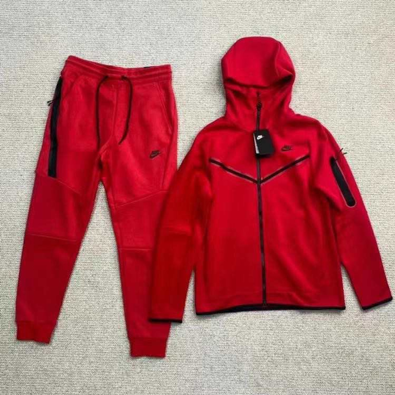 Nike Tech fleece Set RED - IR Fashion