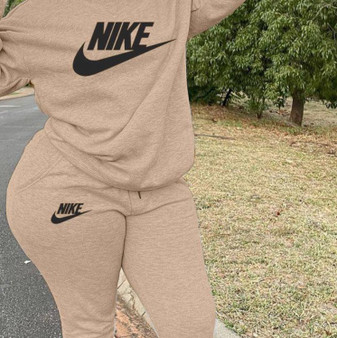 Female Nike Two-Set  