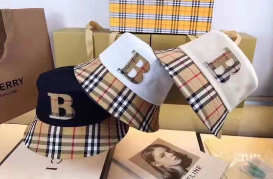 B Burberry Bucket Hat